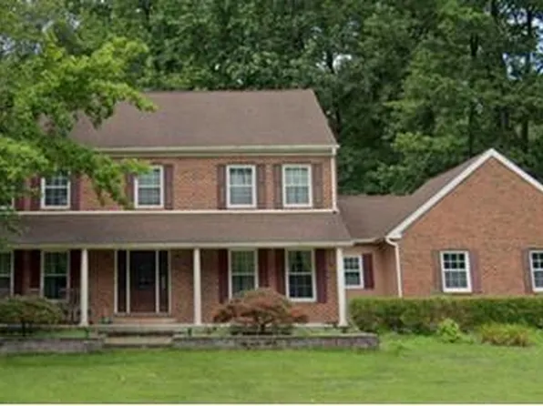 3671 Marian Dr, Garnet Valley, PA 19060