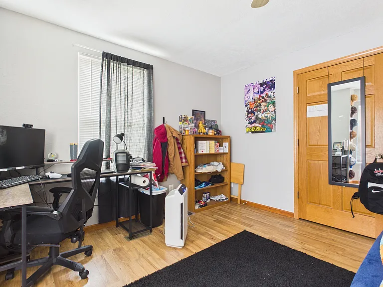 323 Jackson St — Photo 24