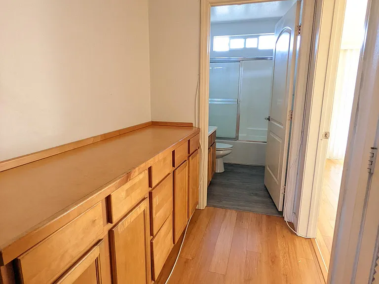 811 N Hayworth Ave #203 — Photo 11