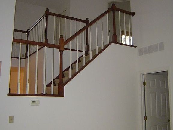 3rd image of 5931 Halle Farm Dr #B