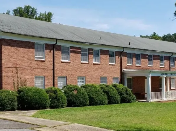 (undisclosed Address), Lenoir, NC 28645