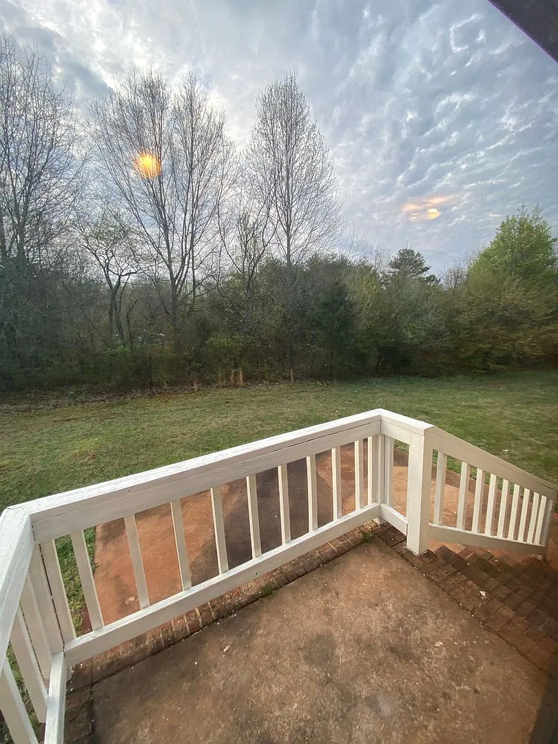 1142 Airport Rd. — Photo 4