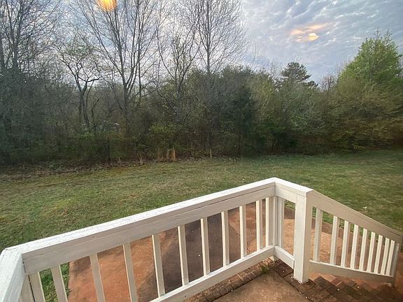 4th image of 1142 Airport Rd #4