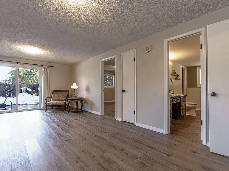 3295 W Parade Cir — Photo 28