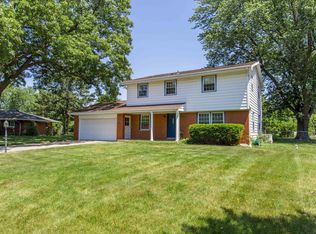 53080 Oakton Dr, South Bend, IN