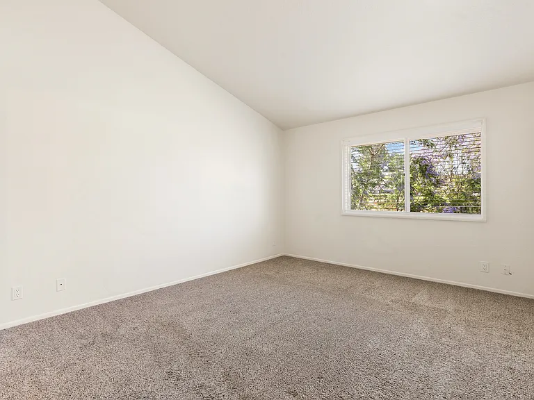 18 Meadowood — Photo 18