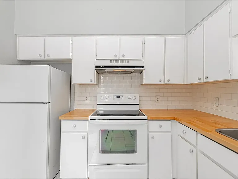 10438 High Hollows Dr #245 — Photo 8