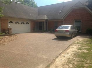 809 Cedar Brake Dr, Cordova, TN 38018