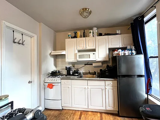 Rented by Voro New York | media 5