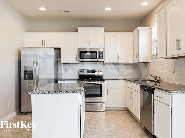 109 Longleaf Dr — Photo 6