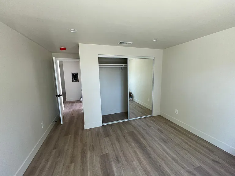 4568 W Rosamond Blvd #10 — Photo 10