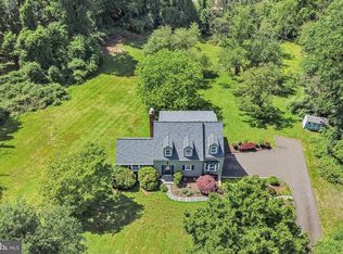 39 Skyline Dr, Glen Mills, PA 19342