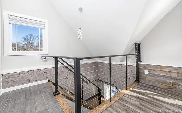 2 bed, 1000 sqft, $2,750 — Photo 2