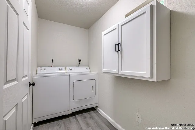 415 Elmwood Dr #B — Photo 19