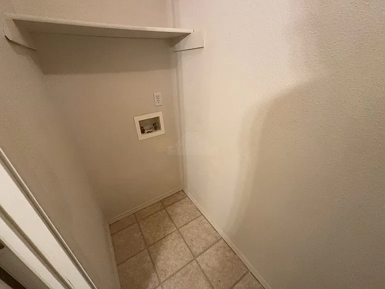3307 Barcelona, Killeen — Photo 13