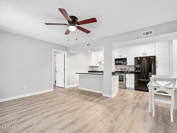 4th image of 1600 Big Tree Rd APT G4