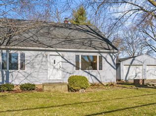 14233 Leo Rd, Leo, IN 46765