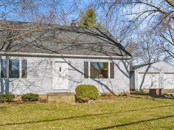 14233 Leo Rd, Leo, IN 46765