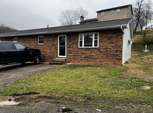 101 Brohard Dr #104, Nitro, WV 25143