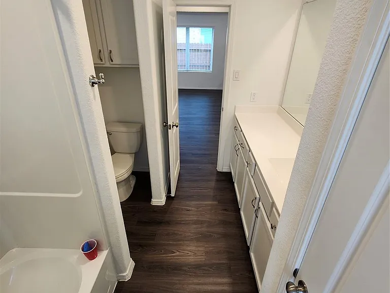 18419 Cobalt Cove Ln — Photo 17