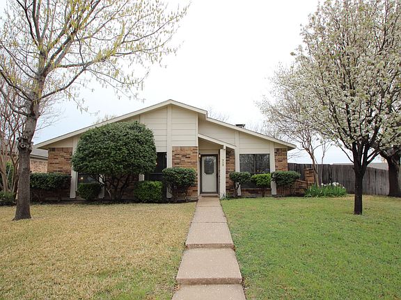 2nd image of 753 Middle Cove Dr