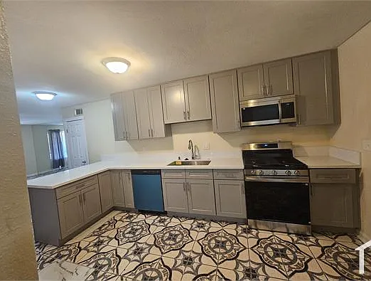 785 W Westward Ave — Photo 3
