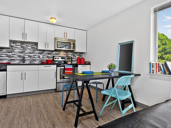 3rd image of 1123 N 92nd St #4