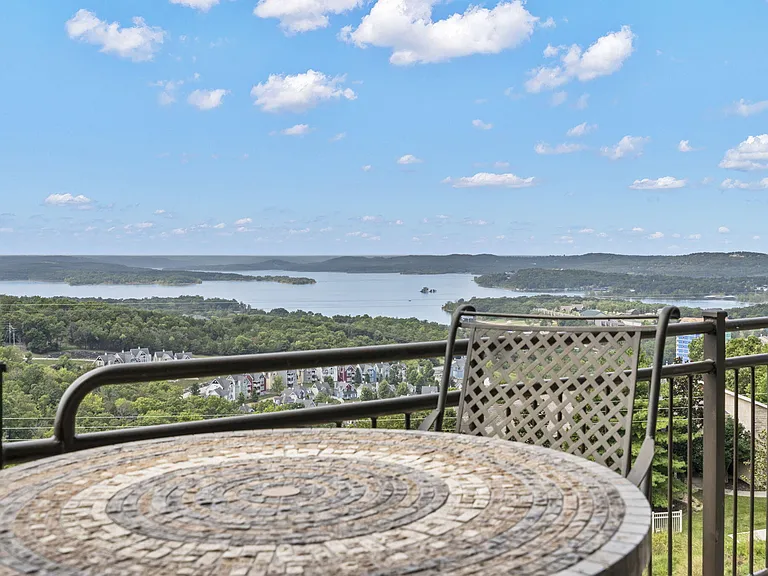 31 Royal Vista Dr #109 — Photo 25