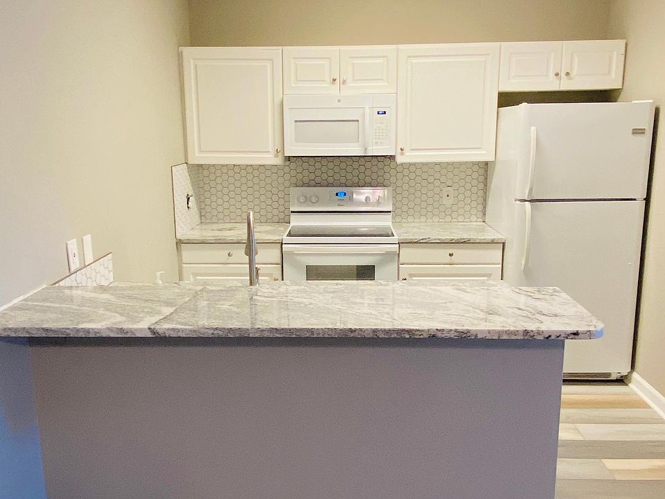 1st image of 1700 Clinch Ave #107