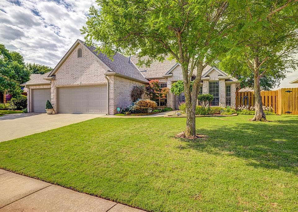 1st image of 2916 Misty Ridge Dr