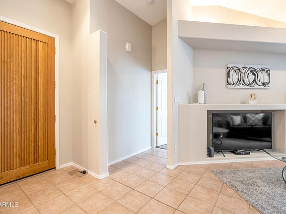 3rd image of 3244 E Maldonado Dr
