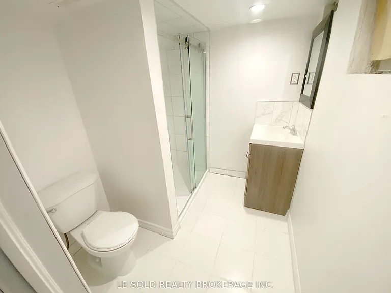 112 Leland St #BASEMENT — Photo 6