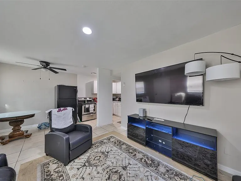 11708 Balm Riverview Rd — Photo 9