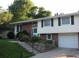 4222 N 93rd St, Saint Louis, MO 63134