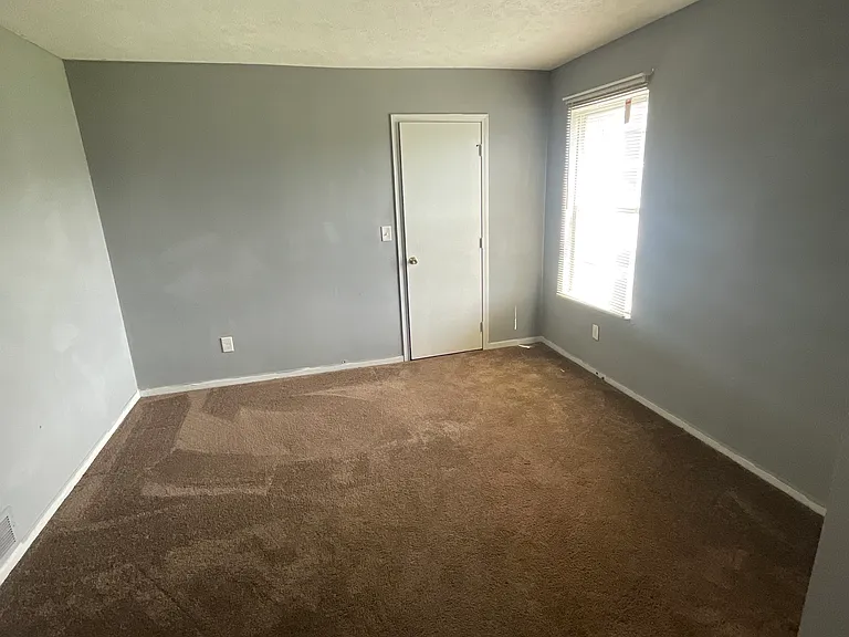 12500 Woodside Ave — Photo 22