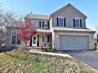 1S040 E Mallory Dr, Geneva, IL 60134