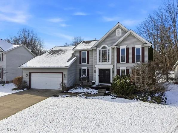 8546 Shorthorn Dr, Northfield, OH 44067