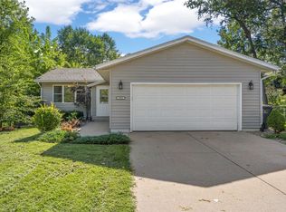 1004 Westwood Dr NW, Cedar Rapids, IA 52405