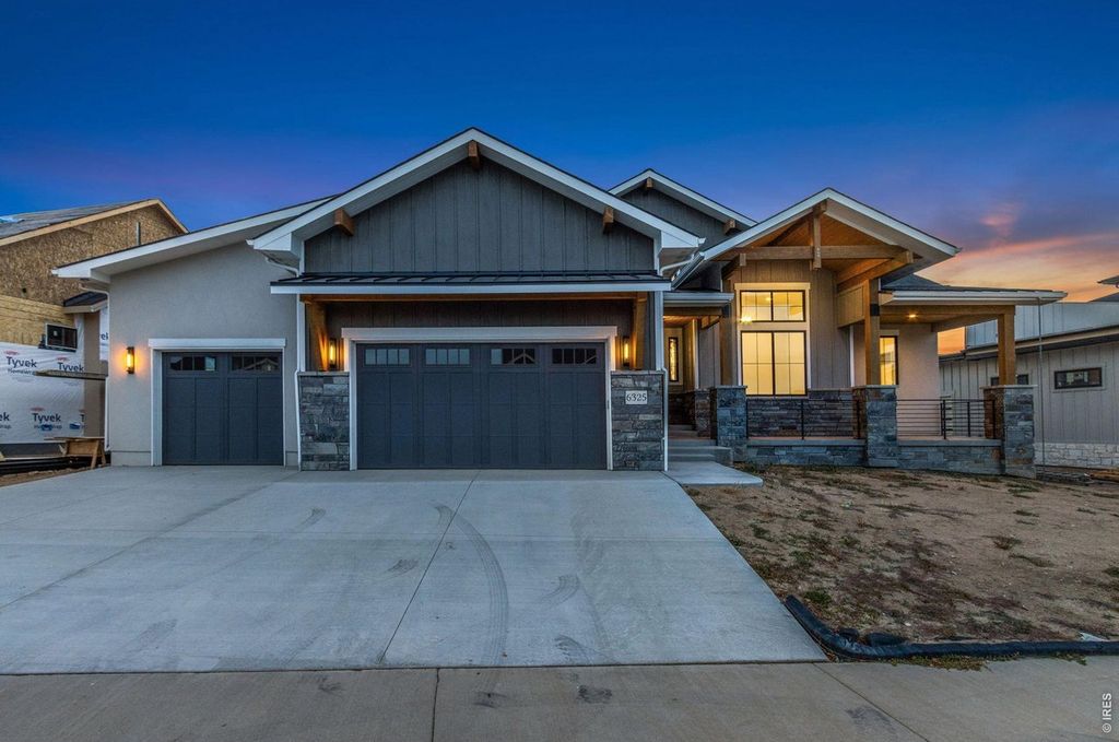 6325 Sanctuary Dr