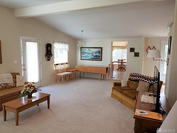 5th image of 8815 61st Avenue Ct E