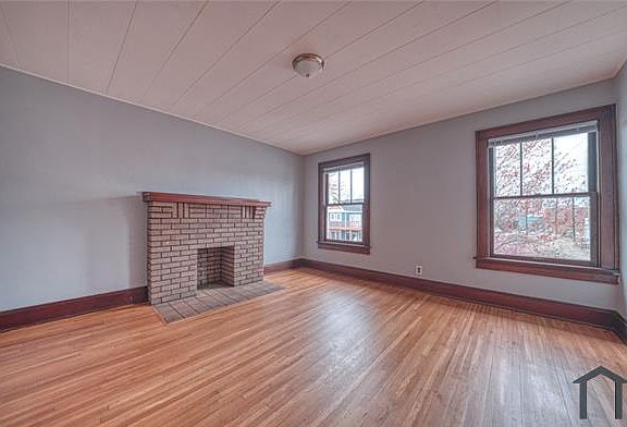 3rd image of 23 Wisconsin Ave
