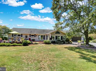 380 Hilltop Rd, Kutztown, PA 19530