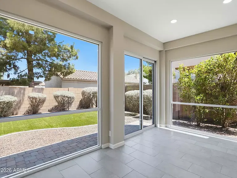 964 W Fairway Dr — Photo 32