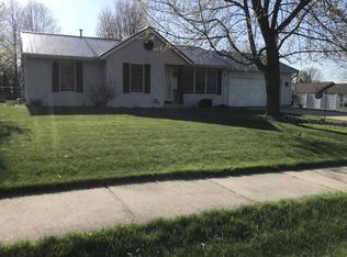 603 Spring Valley Dr, Middlebury, IN 46540