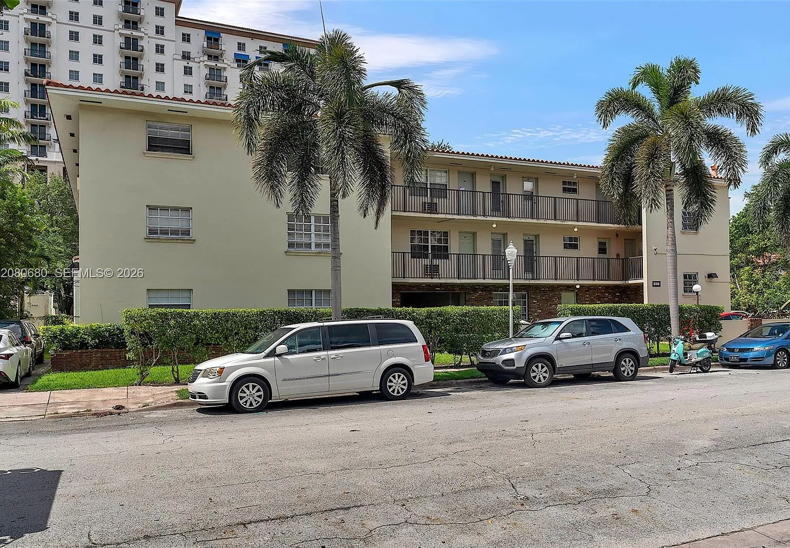 Bella Majorca Condo — Photo 1
