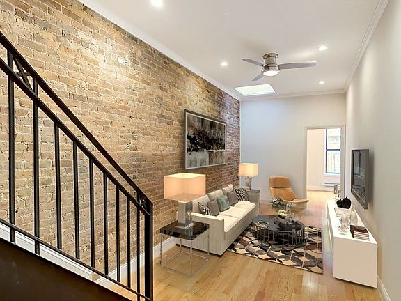 2nd image of 1660 1st Ave #4SS