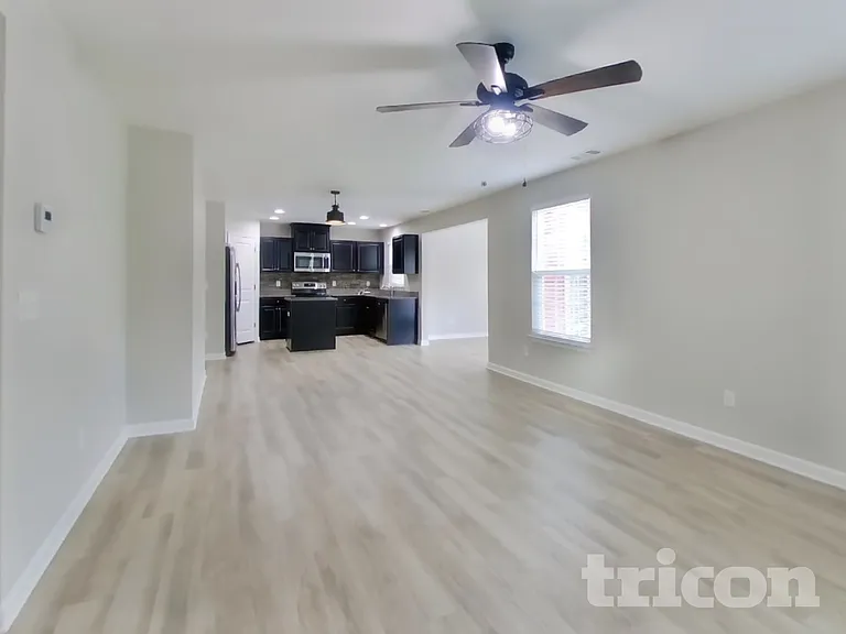 2902 Cherry Point Ln — Photo 3