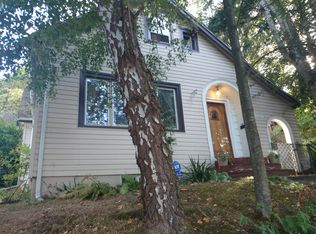 627 N 65th St, Seattle, WA 98103