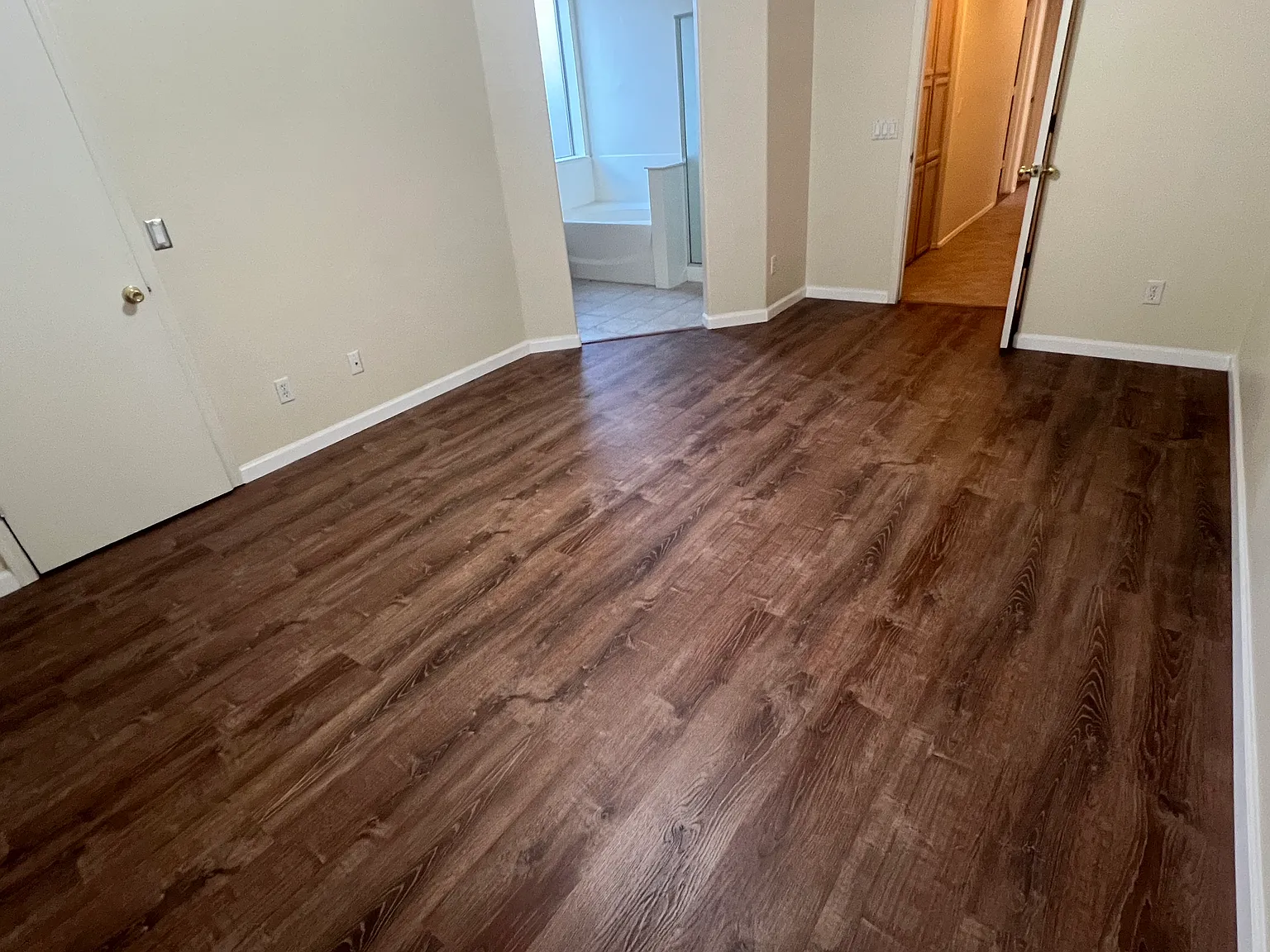 6605 W Lawrence Ln — Photo 4