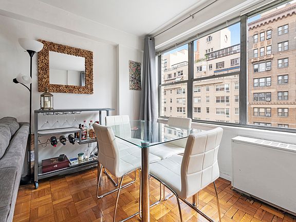 3rd image of 230 E 79th St #14BB